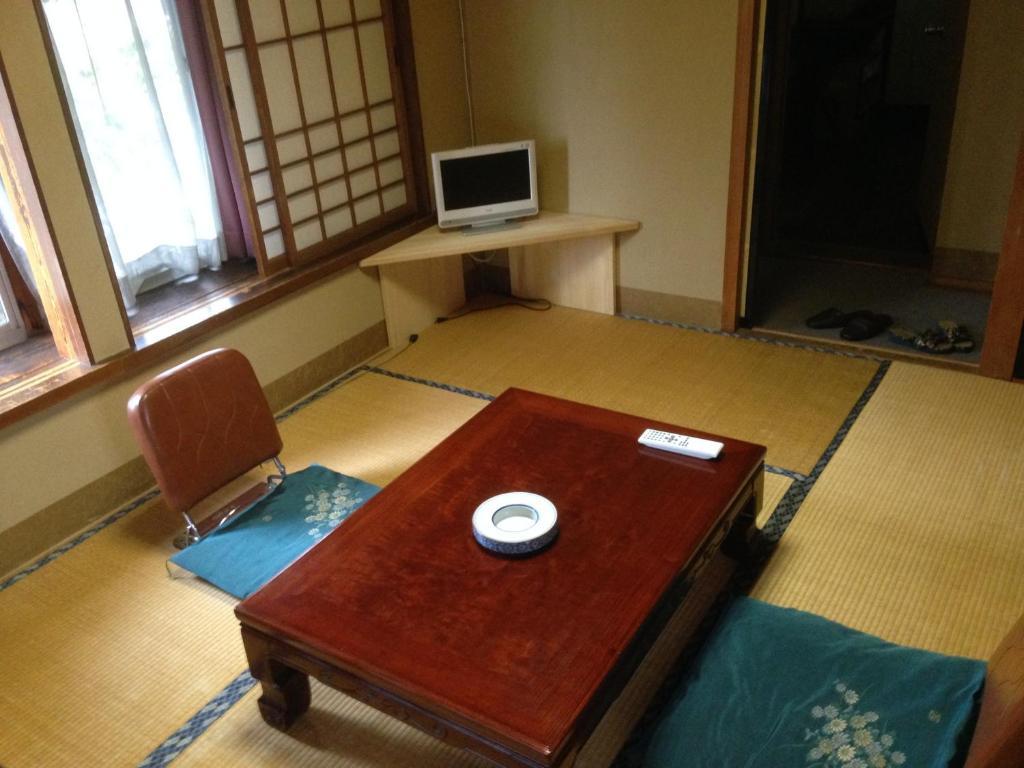 Chuokan Shimizuya Ryokan Nagano Værelse billede