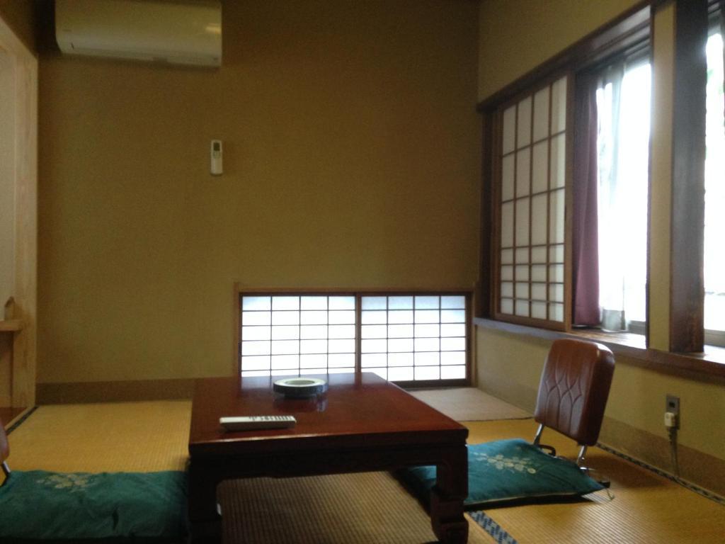 Chuokan Shimizuya Ryokan Nagano Værelse billede
